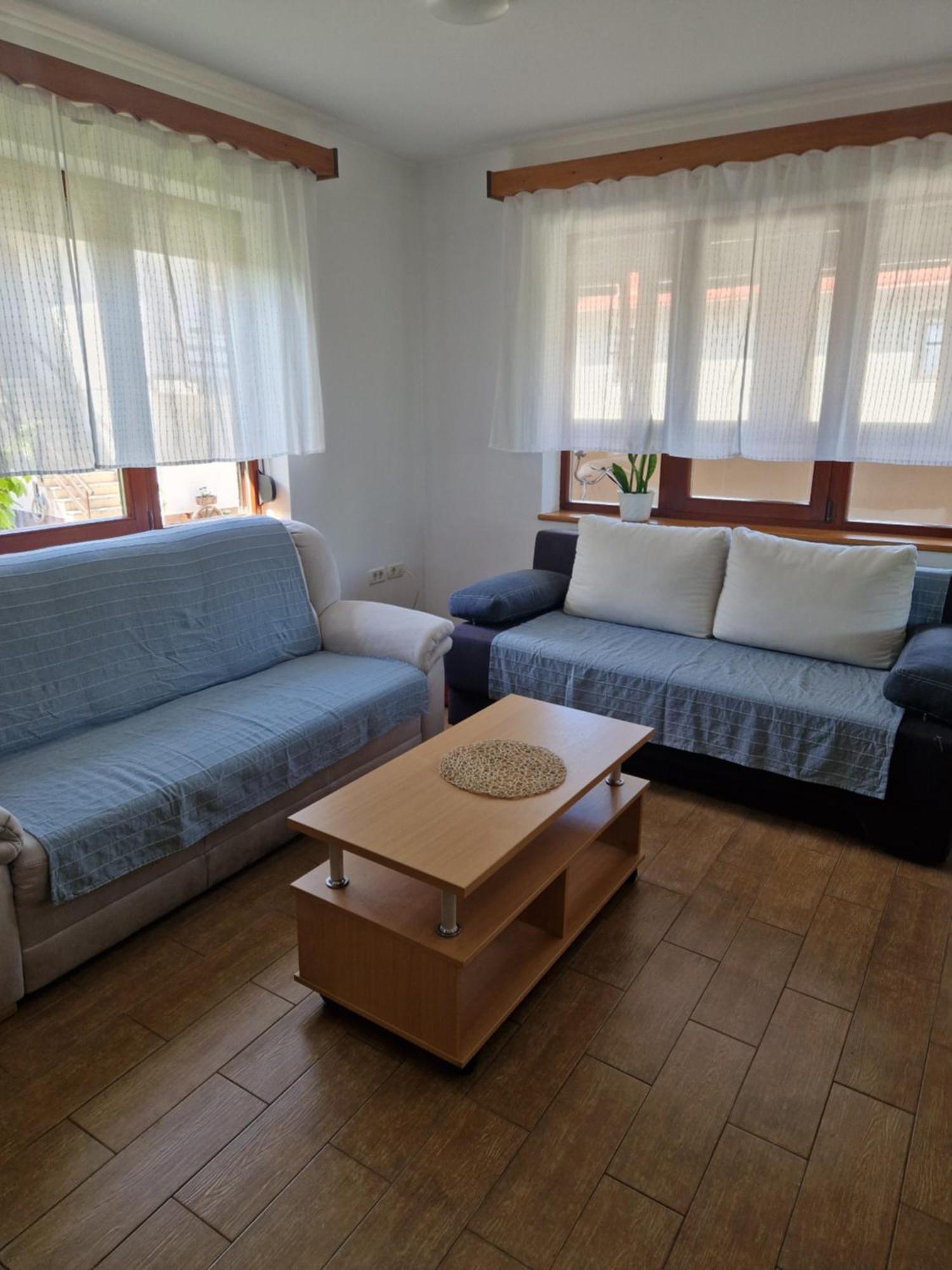 Apartma Mihatovi Pivka Buitenkant foto