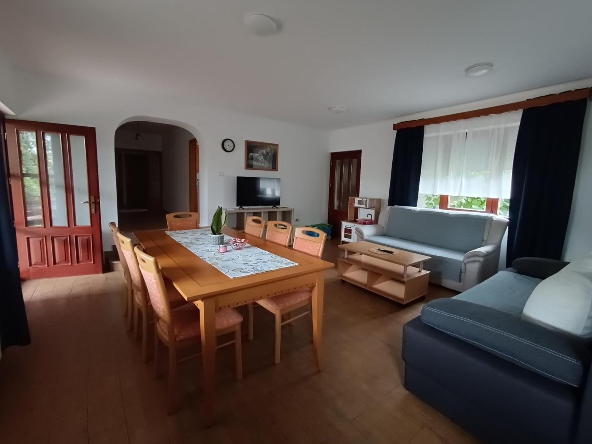 Apartma Mihatovi Pivka Buitenkant foto