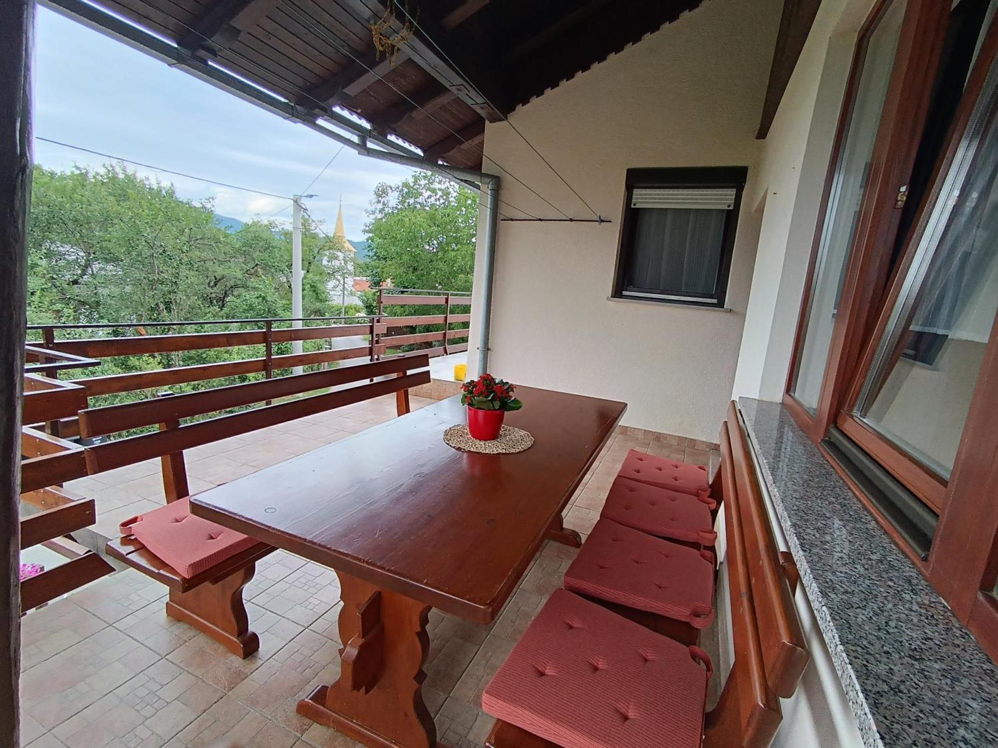 Apartma Mihatovi Pivka Buitenkant foto